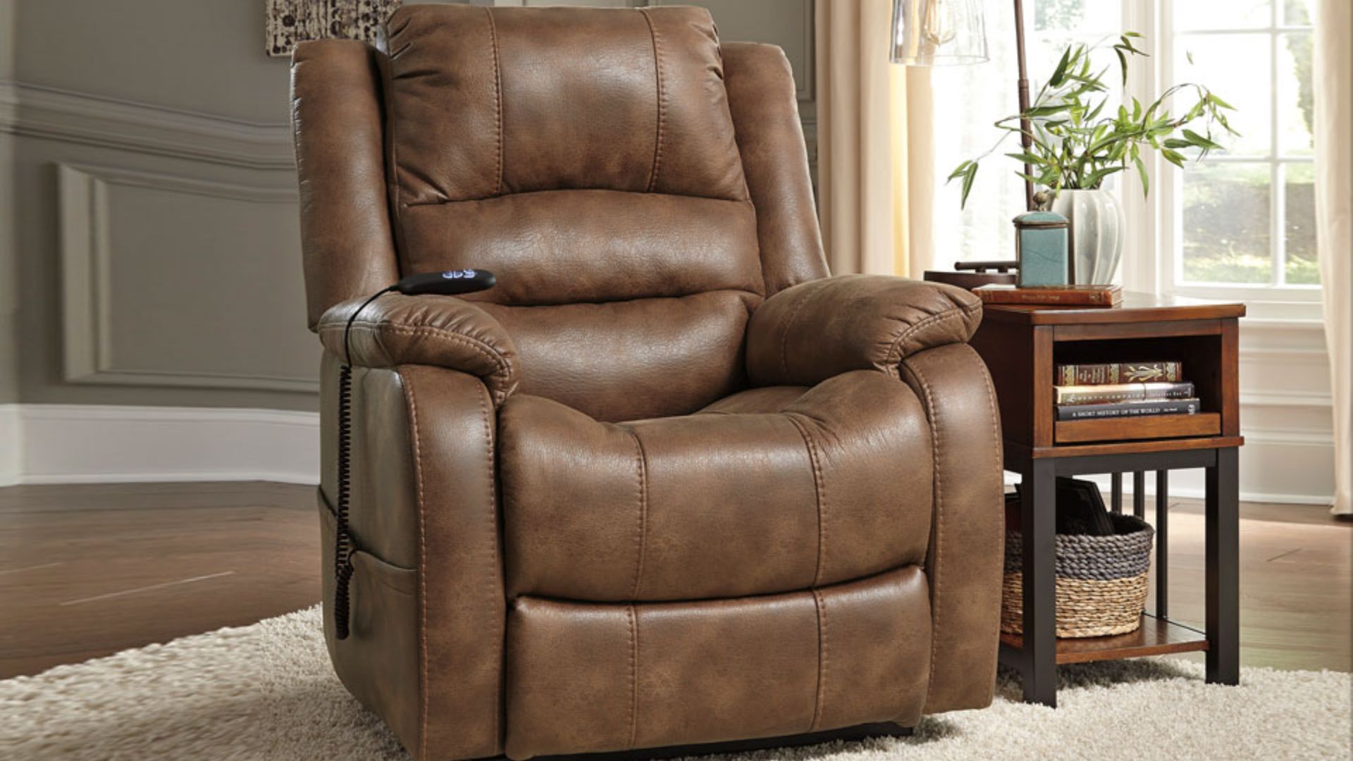 What Makes Recliners Essential for a Home Theater Setup